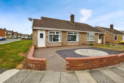 2 bedroom semi-detached house for sale