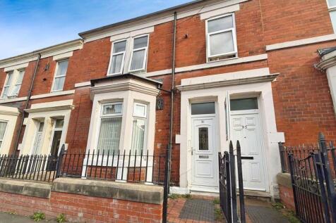 2 bedroom ground floor flat for sale