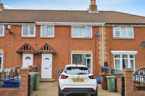 3 bedroom terraced house for sale