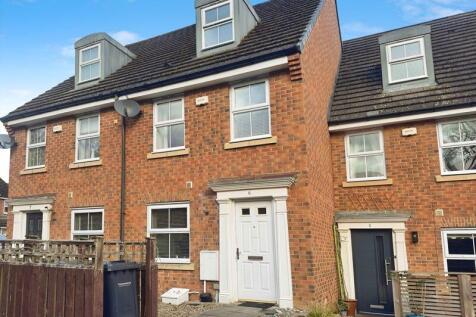 3 bedroom terraced house for sale