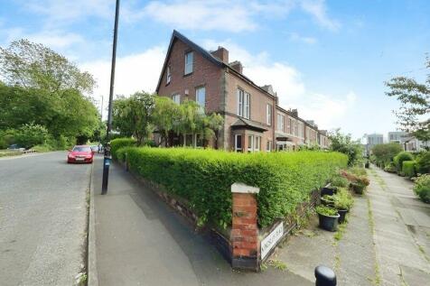 7 bedroom terraced house for sale