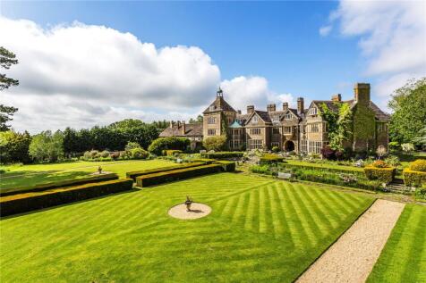 15 bedroom house for sale