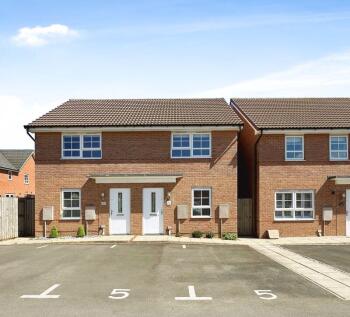 2 bedroom semi-detached house for sale