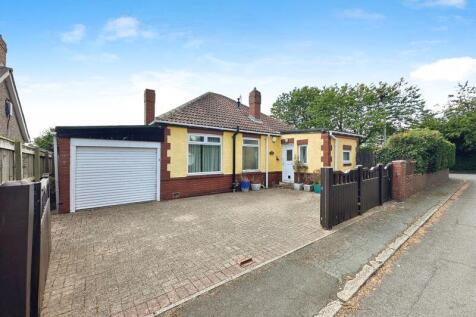 2 bedroom detached bungalow for sale