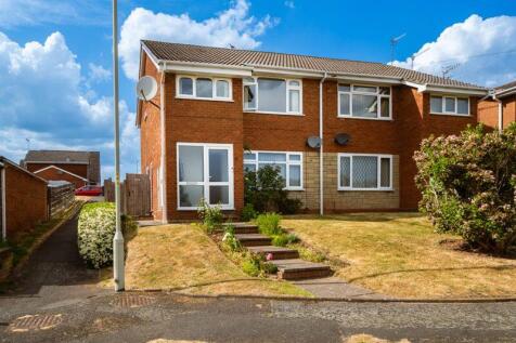 Monteagle Drive, Kingswinford DY6 1 bed flat for sale