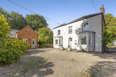 6 bedroom detached house for sale