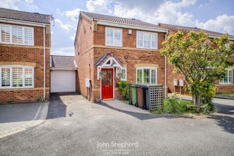 Pelsall Road, Walsall, West Midlands... 3 bed link detached house for sale