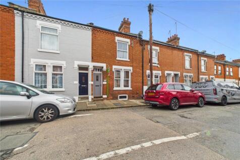 Allen Road, Abington... 3 bed terraced house for sale