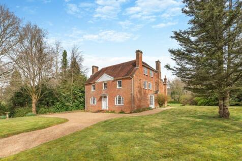 6 bedroom detached house for sale