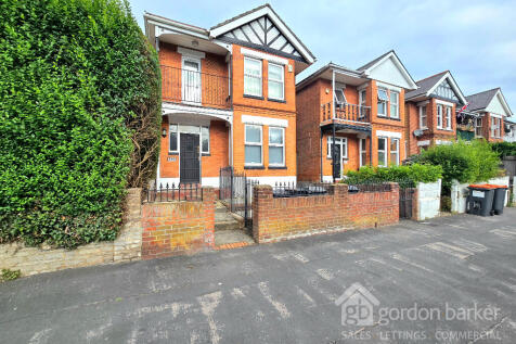 Charminster Road, Bournemouth BH8 5 bed detached house for sale
