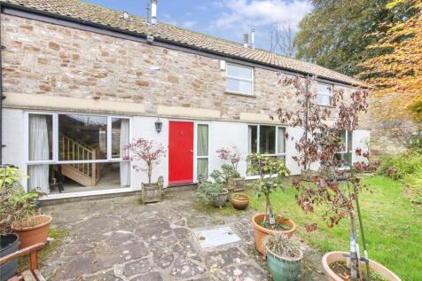 5 bedroom semi-detached house for sale