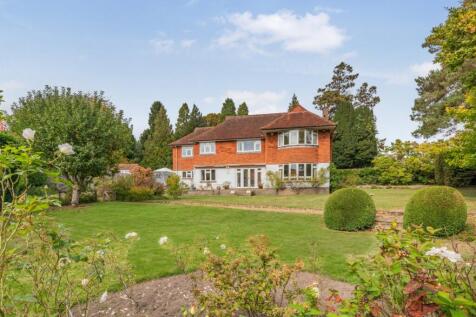 Derby Road, Haslemere, Surrey 5 bed detached house for sale