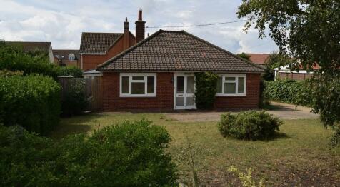 Leiston Road, Aldeburgh 3 bed detached bungalow for sale