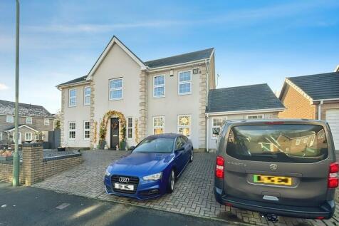 6 bedroom detached house for sale