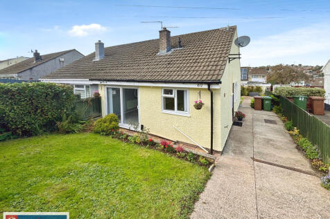 2 bedroom semi-detached bungalow for sale