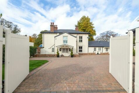 6 bedroom country house for sale