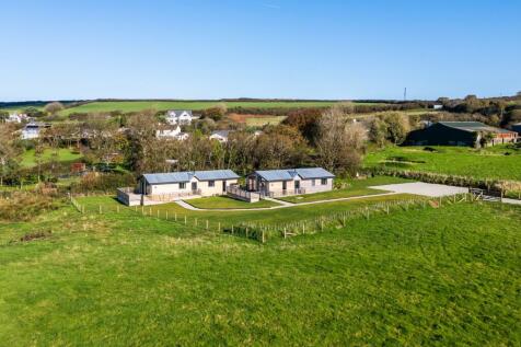5 bedroom detached bungalow for sale