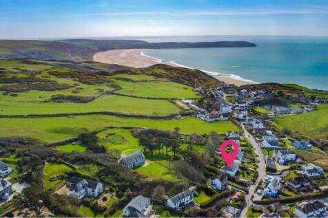 5 bedroom semi-detached house for sale