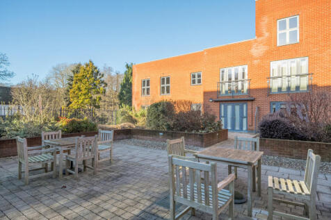 Ockford Road, Surrey GU7 2 bed retirement property for sale