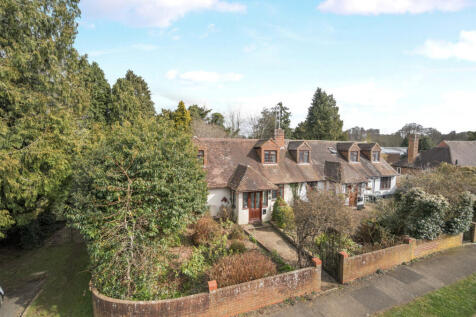4 bedroom semi-detached house for sale