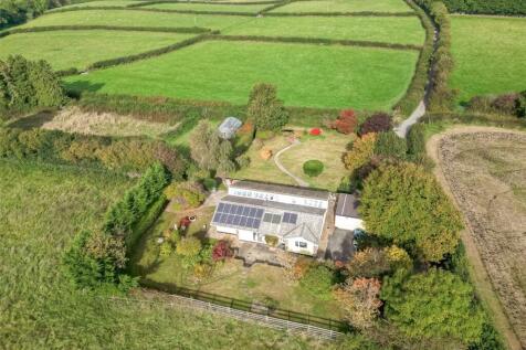 Dolton, Winkleigh, EX19 2 bed bungalow for sale