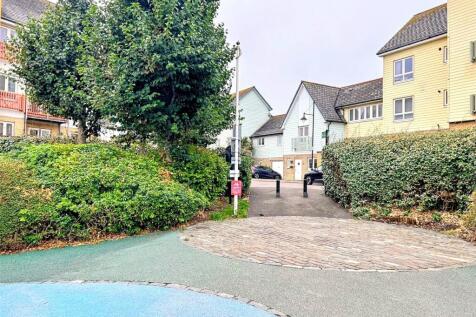 Phalarope Way, St. Marys Island... 3 bed house for sale