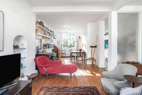 Matthews Street, Battersea 2 bed terraced house for sale
