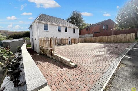 Garth Avenue, Pontypridd CF37 2 bed semi