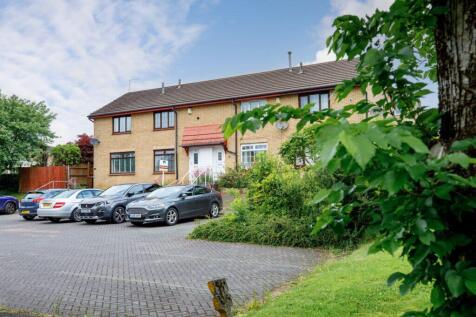 Gamrie Gardens, Crookston 2 bed terraced house for sale
