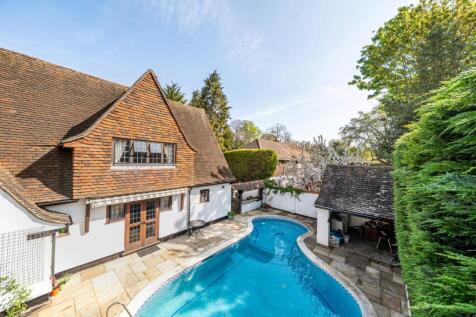 Longdon Wood, Keston, Kent, BR2 4 bed detached house for sale