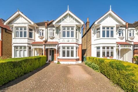 4 bedroom semi-detached house for sale