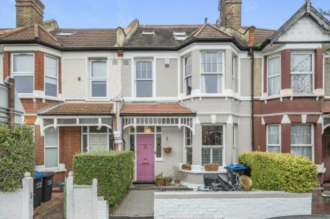 4 bedroom terraced house for sale