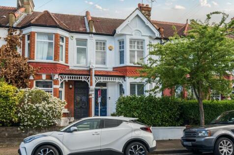 Chasefield Road, Tooting, London, SW17 3 bed terraced house for sale