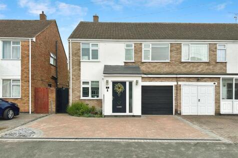 Morse Road, Whitnash, Leamington Spa 4 bed semi