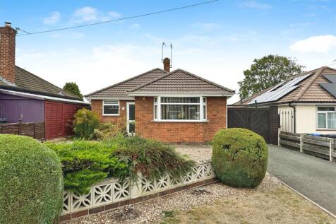 2 bedroom detached bungalow for sale