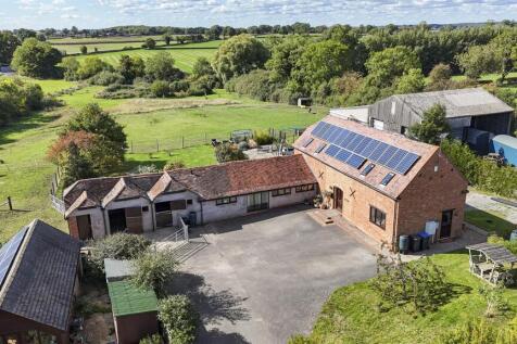 4 bedroom barn conversion for sale