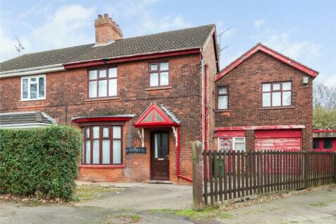 Theodore Gardens, Scunthorpe, North... 4 bed semi