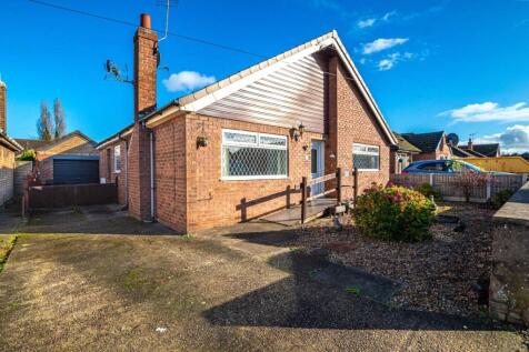 Shelroy Close, Scunthorpe, North... 3 bed bungalow for sale