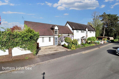 Deanshill Close, Stafford 5 bed detached house for sale