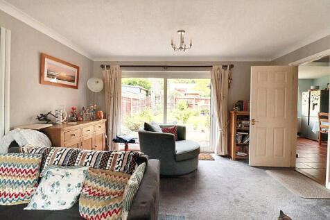 Hawkesmore Drive, Stafford 4 bed detached house for sale