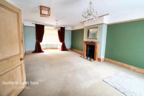 5 bedroom semi-detached house for sale