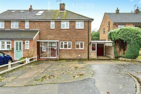 Nightingale Road, Kemsing, Sevenoaks 3 bed semi