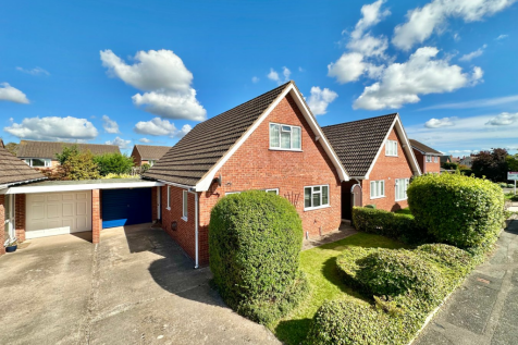 Tensing Close, Tensing Close, HR4... 3 bed bungalow for sale