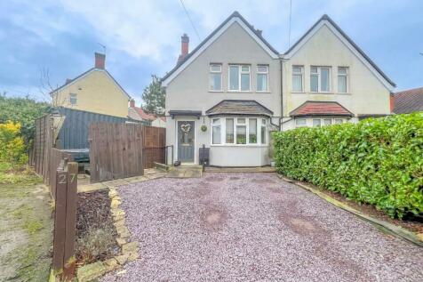 3 bedroom semi-detached house for sale