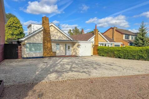 3 bedroom detached bungalow for sale