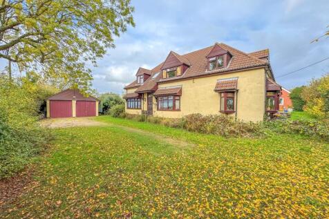 5 bedroom detached bungalow for sale