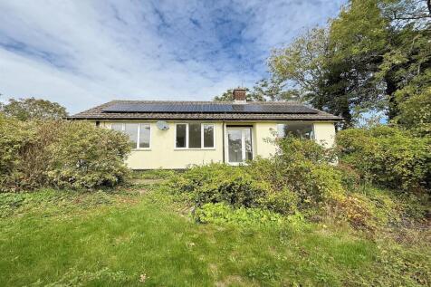Thornicombe 3 bed detached bungalow for sale