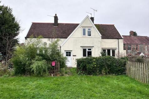 Terraced house for sale