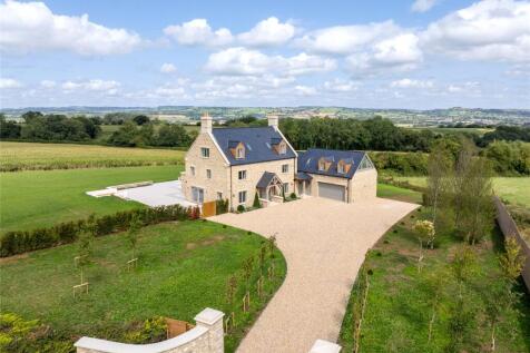 6 bedroom detached house for sale