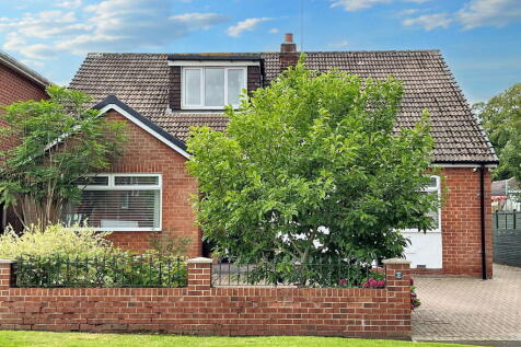 3 bedroom detached bungalow for sale